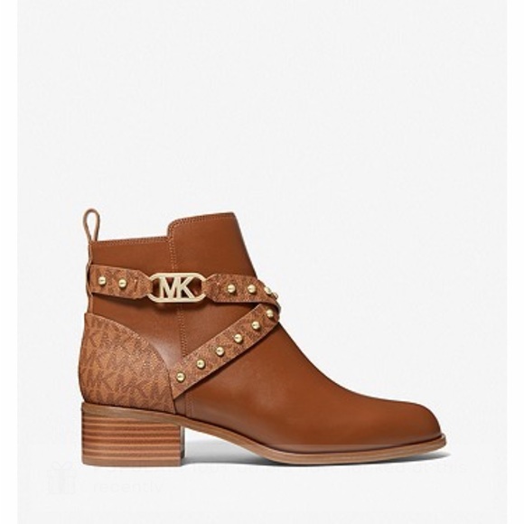 MICHAEL KORS Kincaid Leather and Studded Logo Ankle Boot✨ brand new - Picture 4 of 5